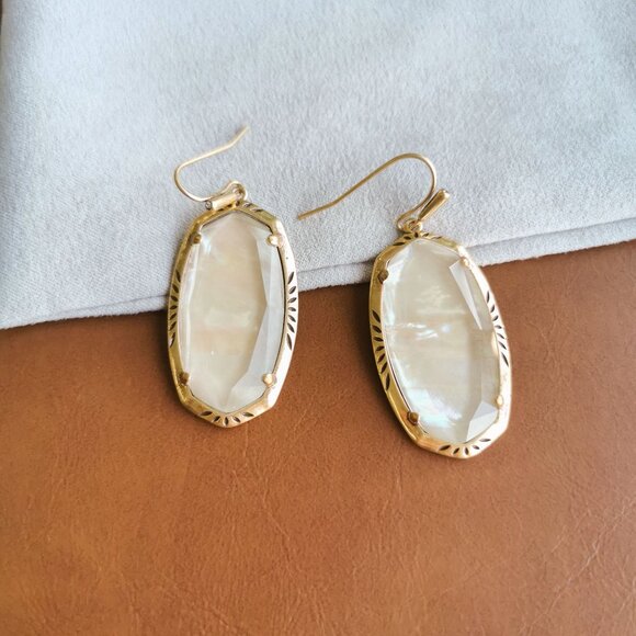 Kendra Scott Elle Vintage Gold Abalone Etch Frame Earrings Trendy - Picture 3 of 4